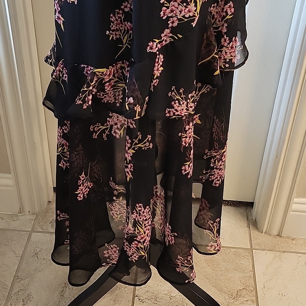 Black And Floral Print Layered Sheer Overlay Maxi Dress - Picture 12 of 16